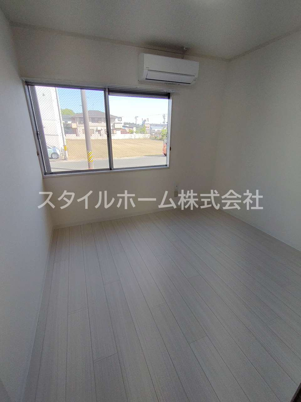 カーサいなりBの居間・リビング|別部屋写真です。