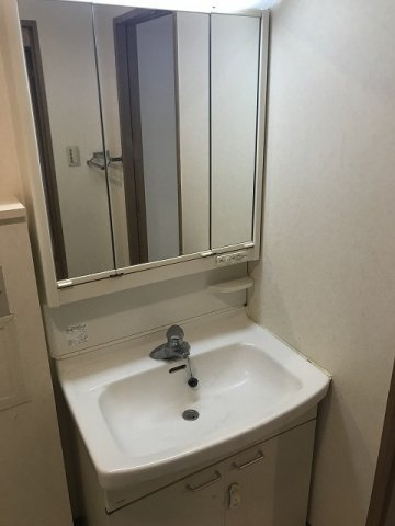 コーポレート浦和別所の独立洗面台