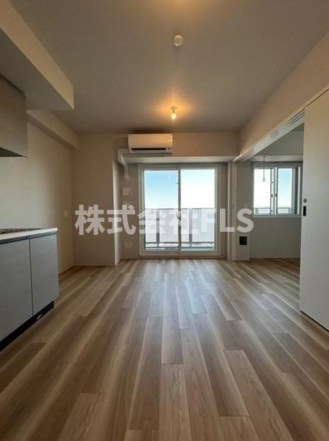 板橋区板橋２丁目の賃貸マンションの居間・リビング