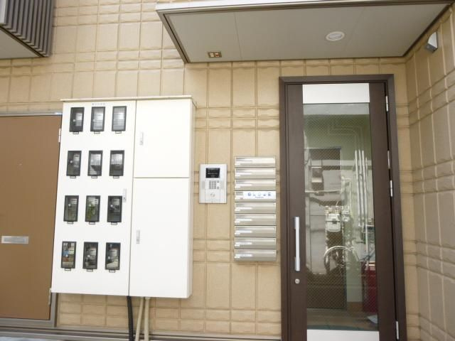 ノアメゾンのエントランス