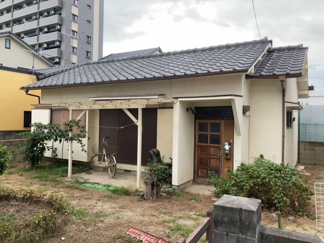 山越町戸建て（再建築不可、車進入不可）の外観|おしゃれな外観です