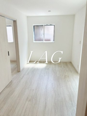 【居間・リビング】 | 多摩川の甘風つむぐ青空のココル | 洋室のお部屋（建築中）です。