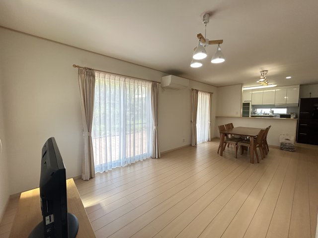 那賀郡那賀町和食郷中古戸建(屋根太陽光付き)の居間・リビング
