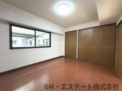 21コスモス宮崎の洋室
