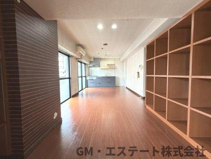 21コスモス宮崎の居間・リビング