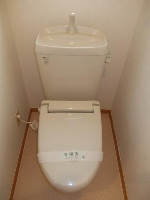 江戸川区大杉２丁目の賃貸マンションのトイレ