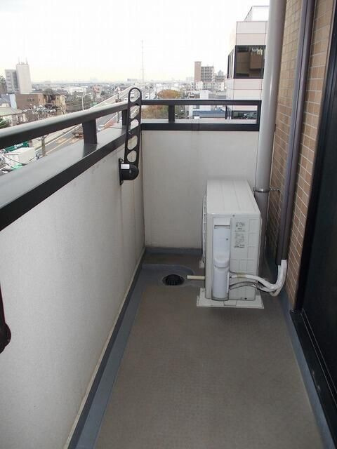 江戸川区大杉２丁目の賃貸マンションのバルコニー