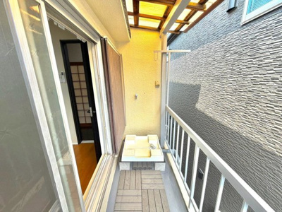 【バルコニー】 | 深井東町　中古一戸建 | ２面バルコニーですので、洗濯物の多い日も安心ですね！