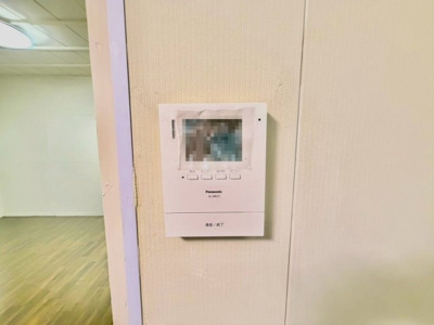 【セキュリティ】 | 深井東町　中古一戸建 | ＴＶモニター付きインターホンですので、突然の来客時にも外の様子が確認できて安心です！