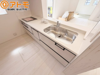 【キッチン】 | 藤枝市高岡4丁目　新築戸建　全1棟 | 対面式のキッチンはリビングを見渡すことができるので安心♪家族の会話も増えそうですね♪