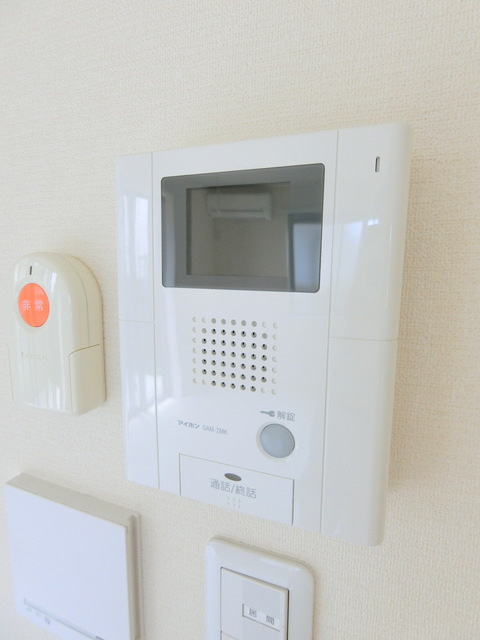 ハーブズ浜田山のセキュリティ|事前に来客者を確認する事が出来る、ＴＶモニターホンです☆