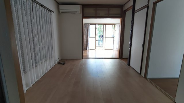 南平台貸家の内装