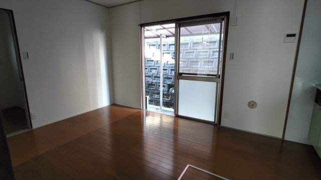 南平台貸家の内装