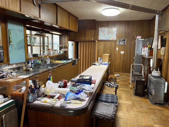 里山辺　売中古住宅のキッチン