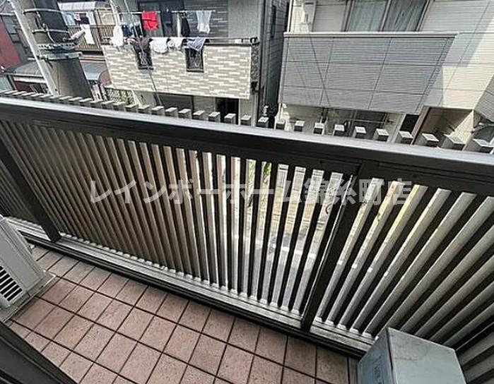 アネックス・クララのバルコニー