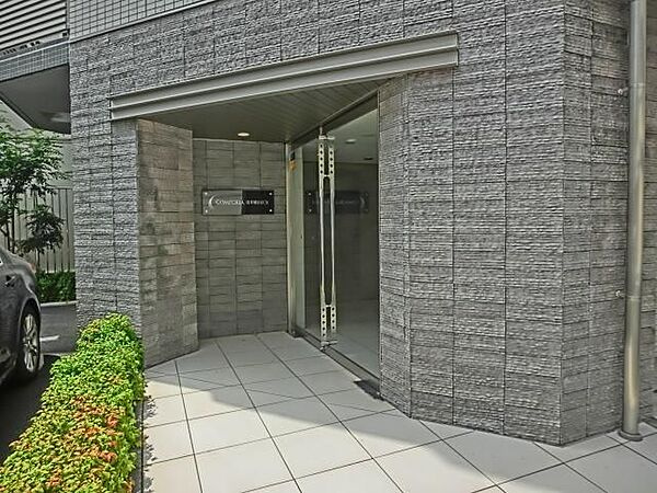コンフォリア浅草橋ＤＥＵＸのエントランス