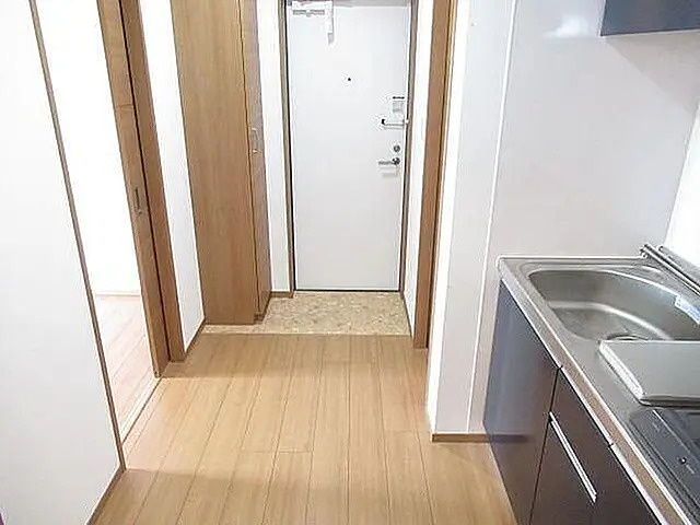 レーヴ京成高砂の玄関