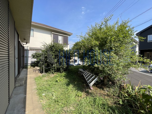 坂戸市清水町貸家の庭