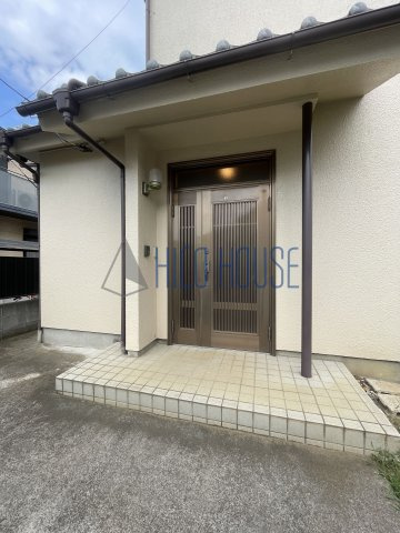 坂戸市清水町貸家のエントランス