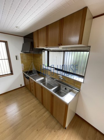 坂戸市清水町貸家のキッチン
