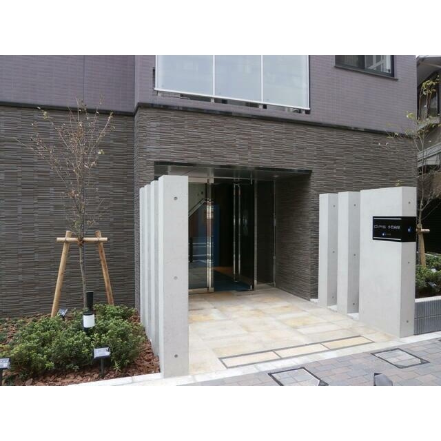 Ｄ．Ｌｕｓｓｏ小石川のエントランス