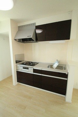 熊本市東区保田窪本町のアパートのキッチン
