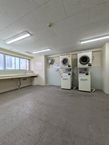 【その他】 | リエス西船橋 | ランドリー室です