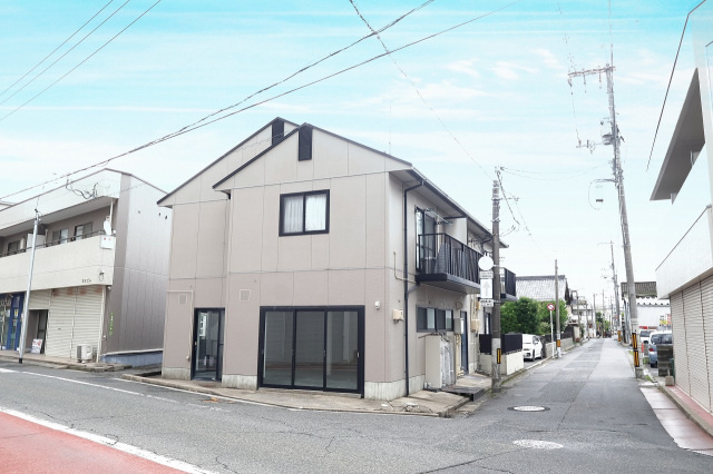 サンビレッジカドテナントの外観