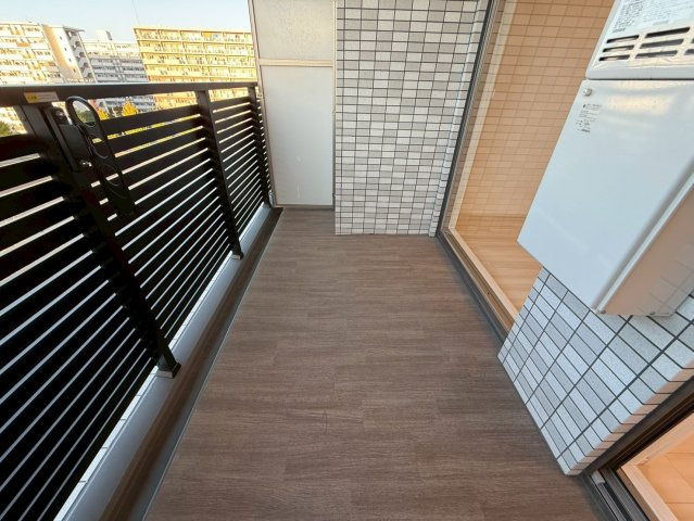 プレジオ弁天町ASIANのバルコニー