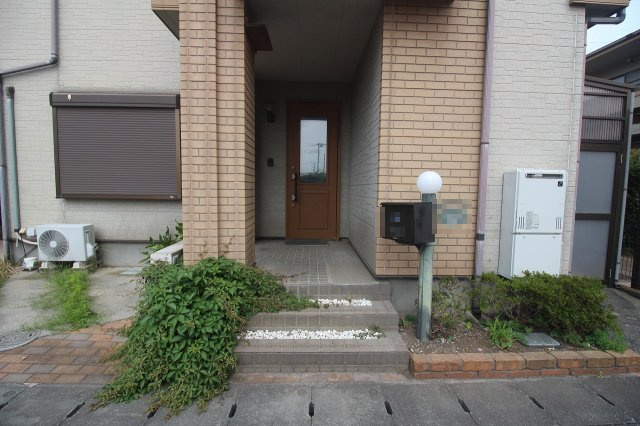 小山市雨ヶ谷新田の玄関