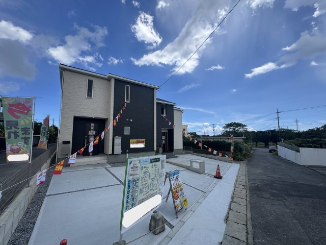 南城市玉城前川（全2棟）の外観|1号棟・並列駐車3台可♪　2号棟・並列駐車2台可♪