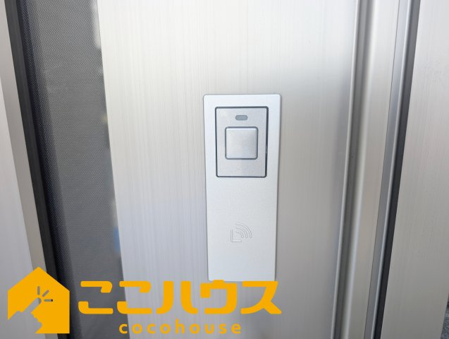 浦添市沢岻1丁目443番　新築戸建て　全5棟　D号棟の防犯設備|タッチキー