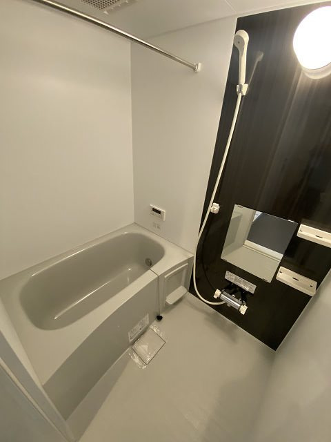 尼崎市富松町１丁目のアパートの浴室