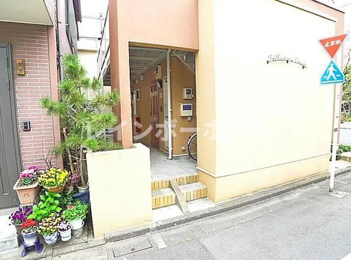 フォークストンコートのエントランス