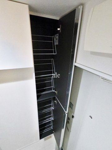 豊島区東池袋５丁目のアパートの収納|同仕様