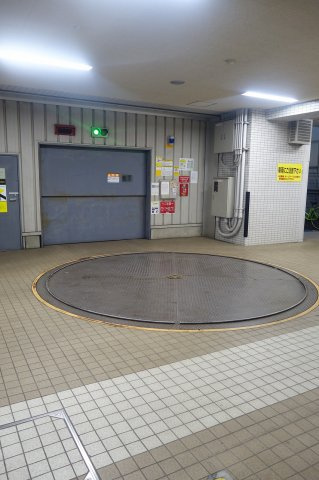 ステラメゾン茗荷谷の駐車場