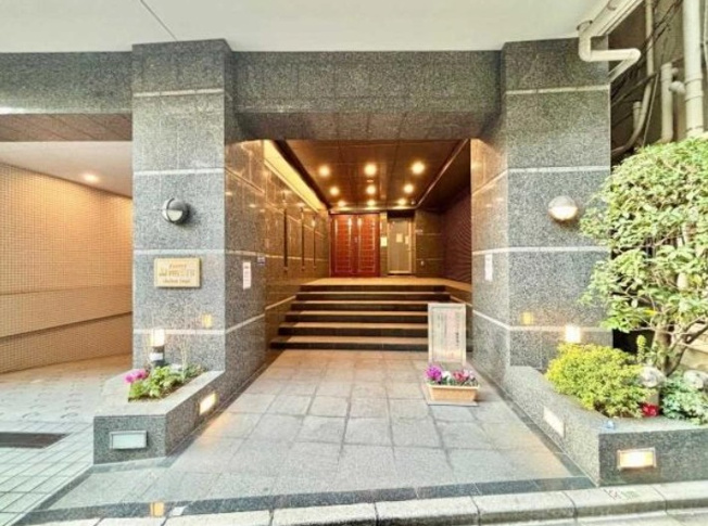 【エントランス】 | グランアビテ四谷三丁目ステーションフロント