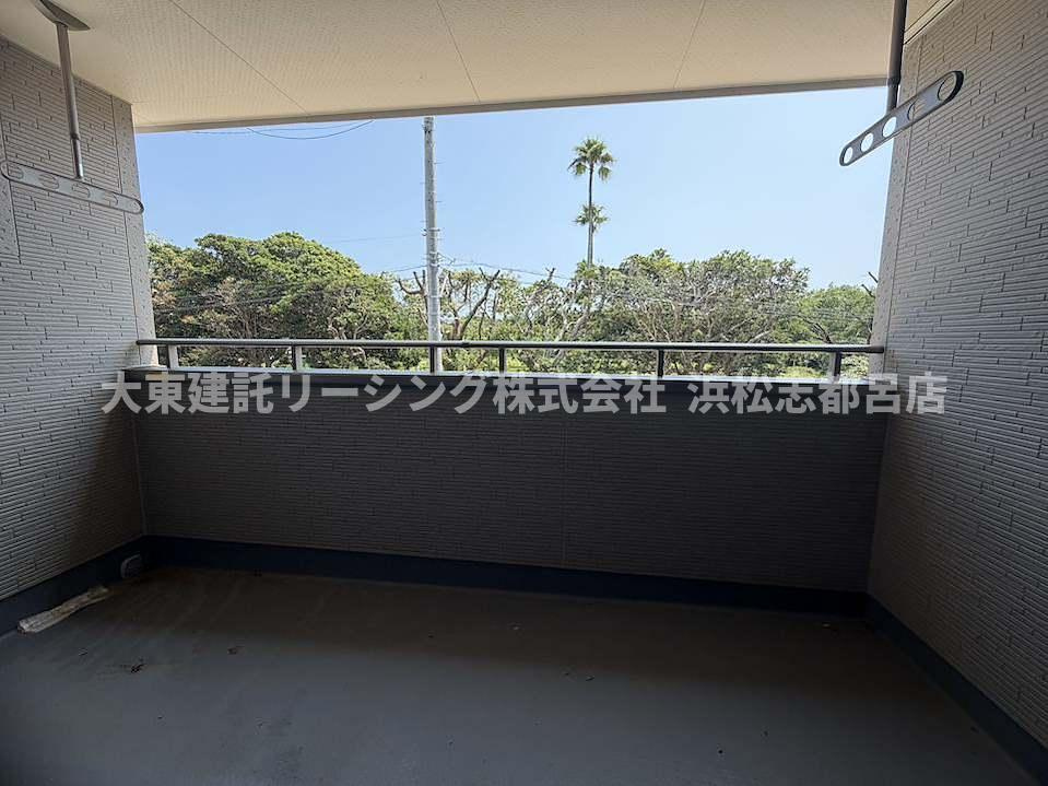 【バルコニー】