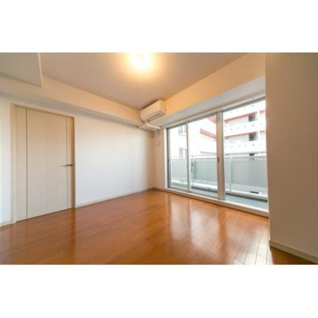 トレステージ目黒の居間・リビング|※写真は同タイプ住戸です。