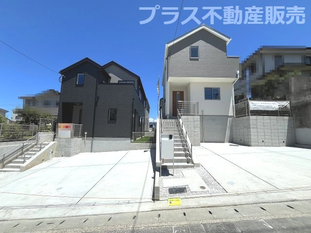 【外観】 | 福岡市南区若久6丁目25-1期　3号棟（全4棟）【仲介手数料無料・0円】 | 現地写真。プラス不動産販売なら、現場の全ての棟をまとめてご見学頂けます。