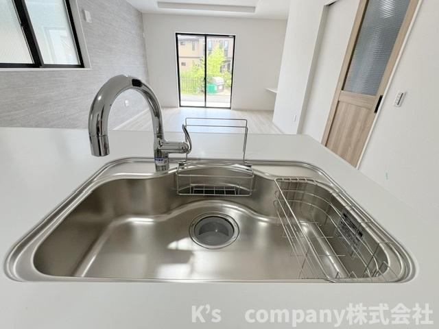 ◎茅ヶ崎市東海岸北5丁目　新築戸建　2号棟のキッチン|耐久性に優れたステンレス素材のシンク◇