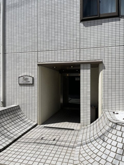 【エントランス】