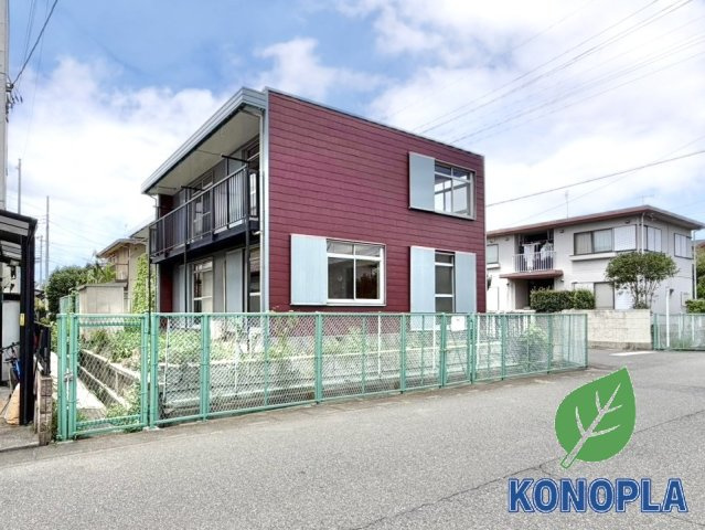 【中古戸建】行田市持田3丁目の外観|■外観｜周囲の景観に調和しつつもしっかりとした存在感を感じられる外観で、長く愛される住まいを演出します♪