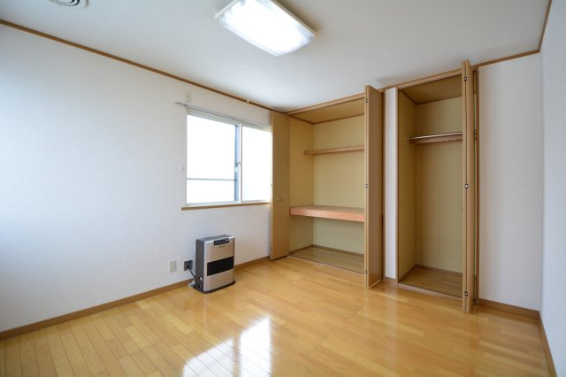 【洋室】 | コーポラス浪岡