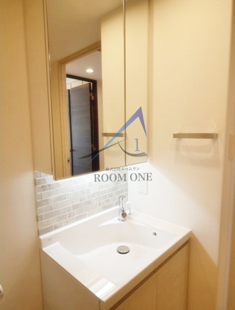 プレール・ドゥーク住吉Ⅳの洗面所|洗面台です。