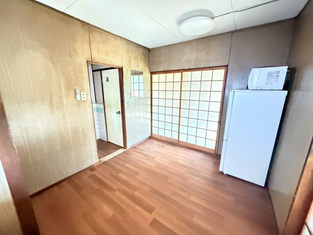 神戸市垂水区下畑町のアパートの居間・リビング