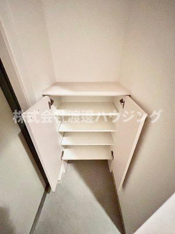 ニッケノーブルハイツ江坂の収納|玄関収納