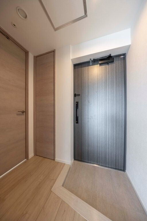 S-RESIDENCE入谷alesiaの玄関