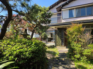  | 閑静な住宅街に別荘のような建…