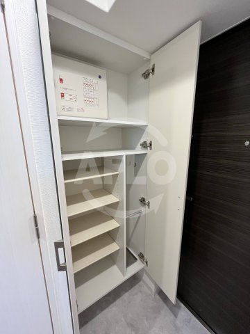 エスリード弁天町クレールの収納|エスリード弁天町クレール　シューズボックス